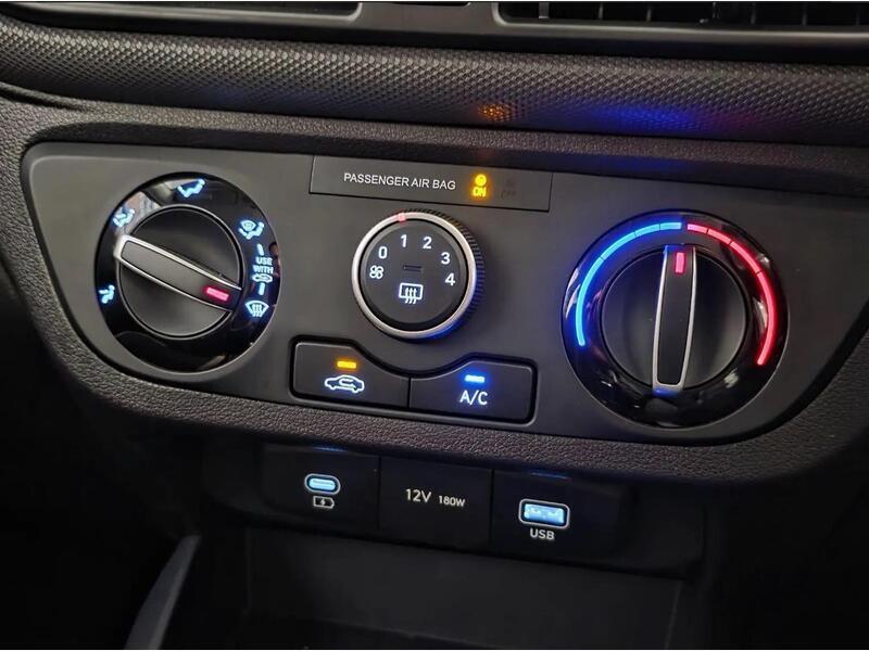 Mangrove Green 2025 Hyundai i10 - Photo 7